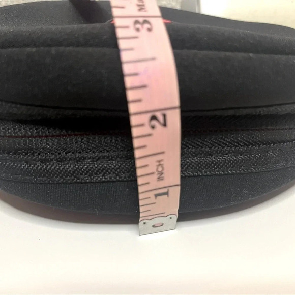 Beats By Dre Logo Soft Shell‎ Padded Headphone Case Zip Closure Black Red - Picture 7 of 9